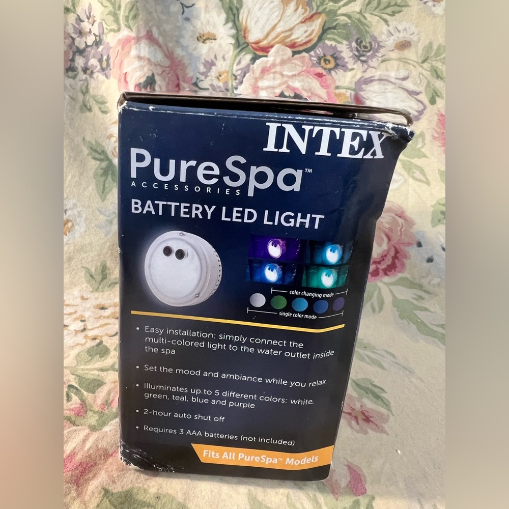Intex LED Pool Light - Green - Picture 8 of 16